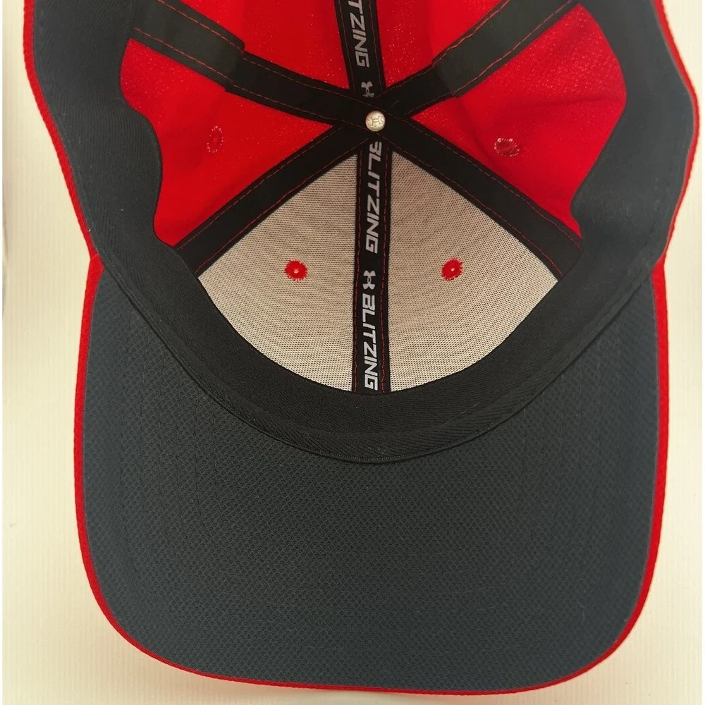 Under Armour Blitzing Stretch Fit Hat L/XL Red Black UA Classic Fit Cap